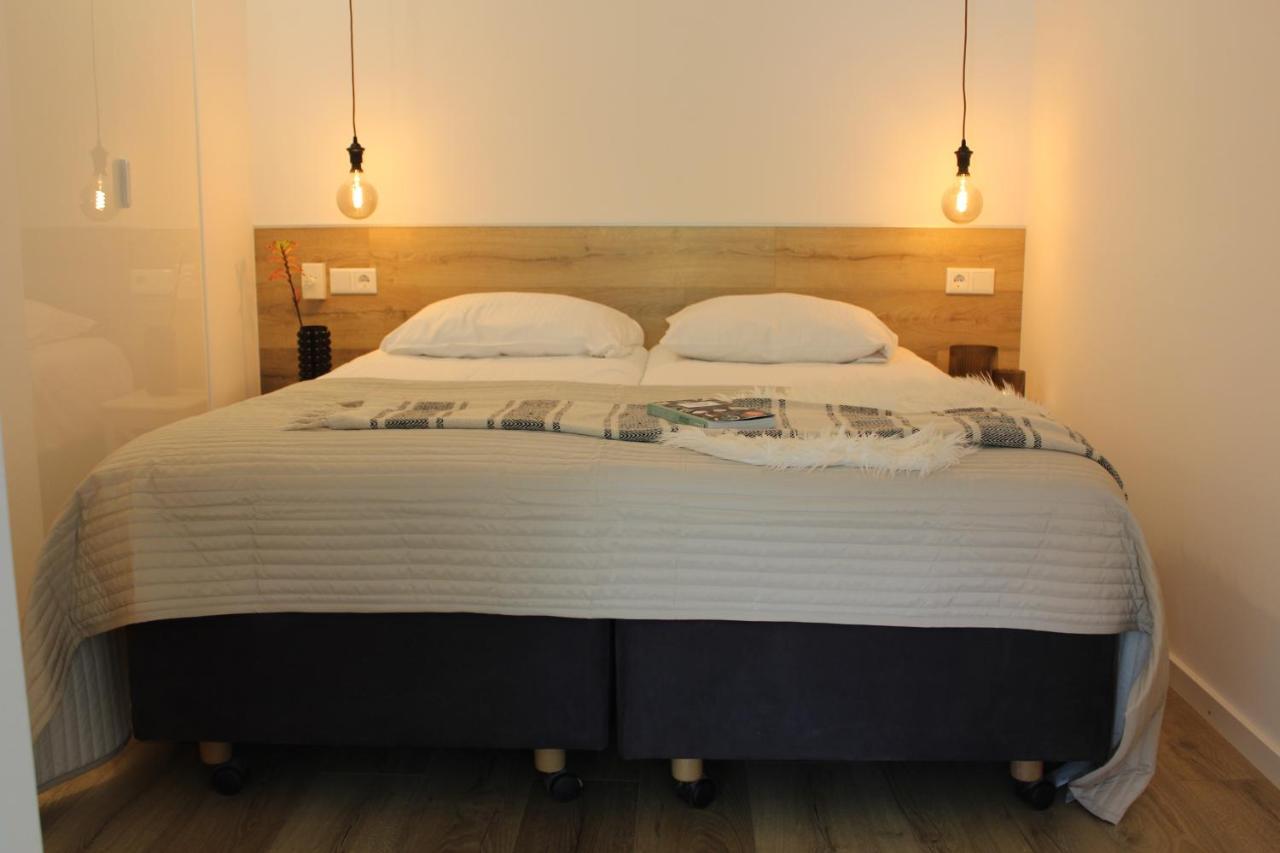 Appartement Hideaway Nr 17 - Amelander Kaap Hollum  Extérieur photo